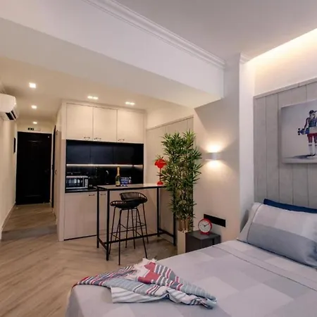 Triple A - Urban Charm In Psiri-platia Theatrou - Free Parking Athens